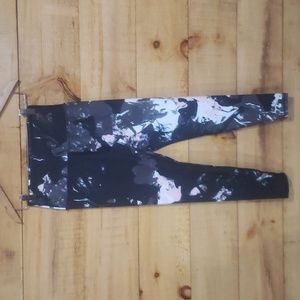 NWT Scorpio Sol XS leggings